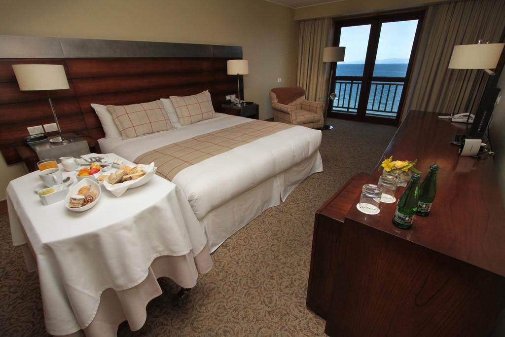 Radisson Hotel Puerto Varas Room photo A room at the Hilton Mauritius Resort