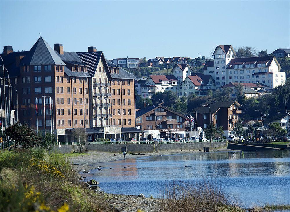 Radisson Hotel Puerto Varas Exterior photo View of the village