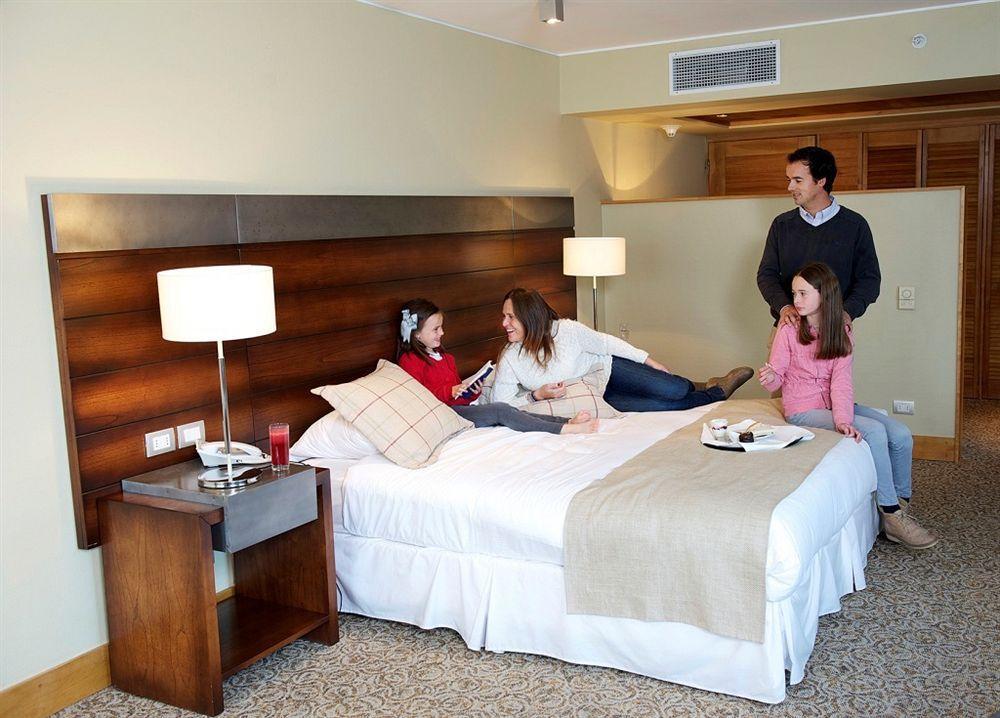 Radisson Hotel Puerto Varas Exterior photo Family room