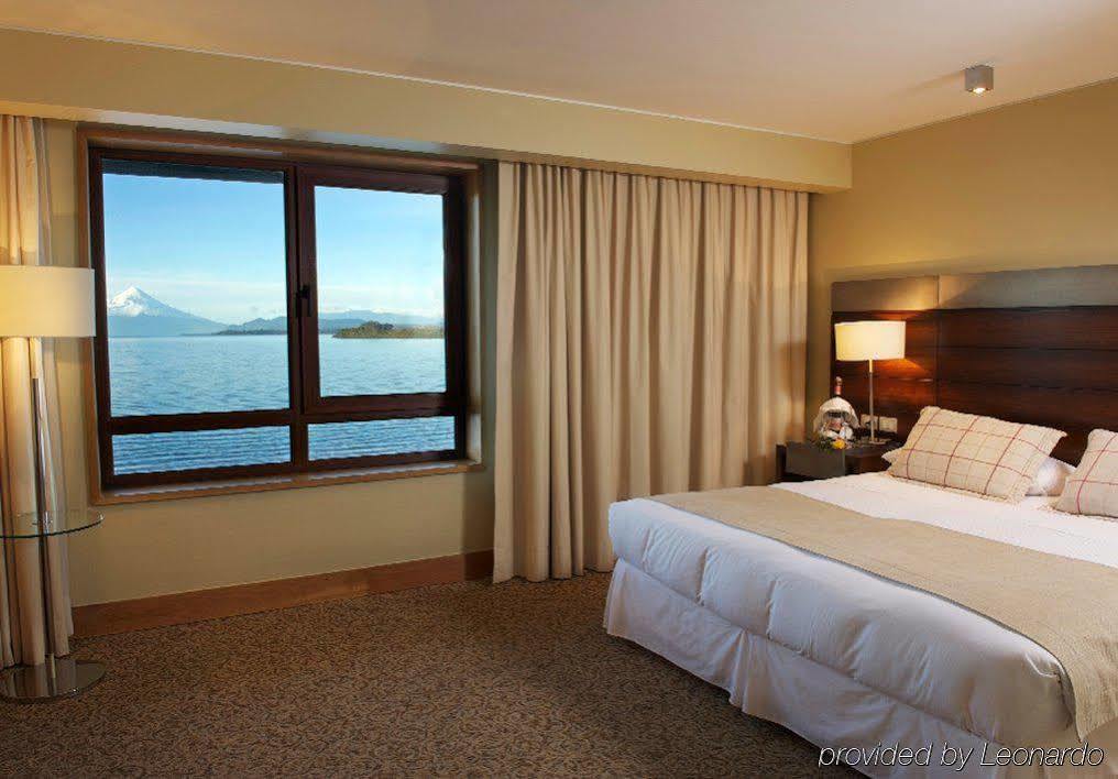 Radisson Hotel Puerto Varas Exterior photo A room at the hotel